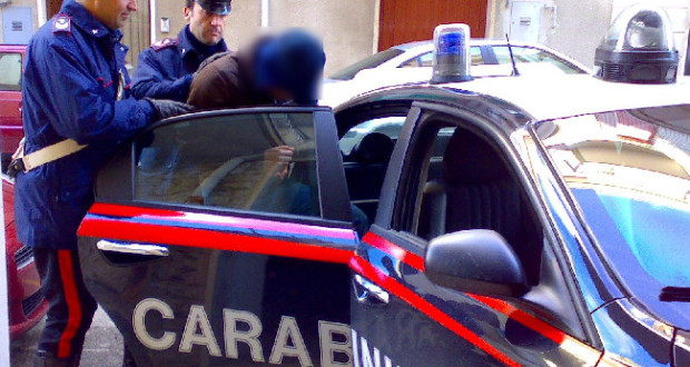 policia-italia-620x330_0.jpg