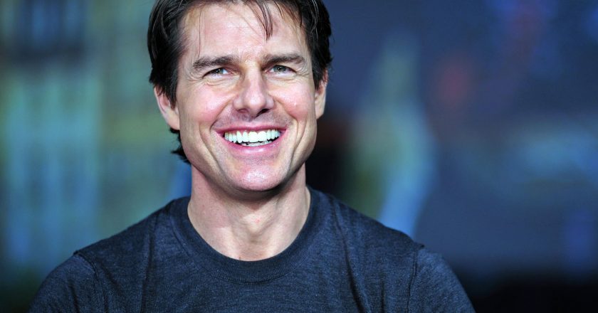 Tom-Cruise-smile.jpg