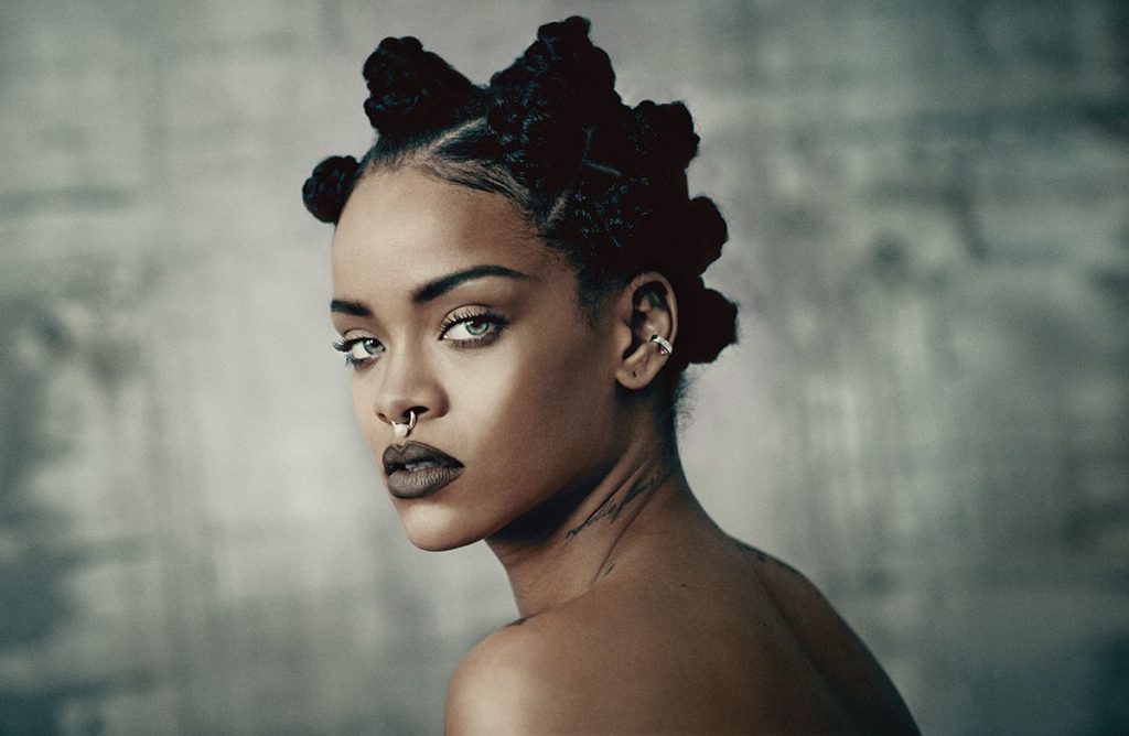 Rihanna-2015.jpg