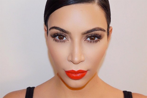 kim-kardashian-lipstick-050616-compressed.jpg