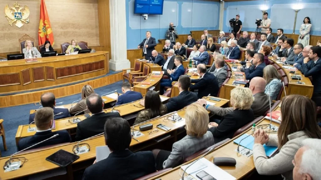 Ministrat e BE-së mblidhen për Malin e Zi, Plotësoni Gjykatën Kushtetuese