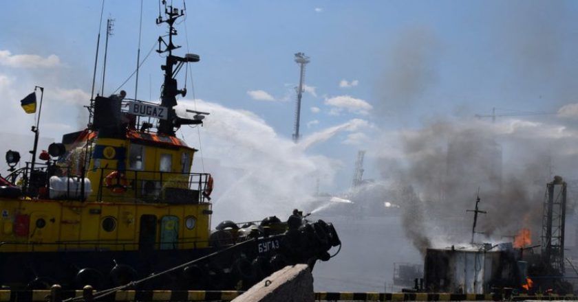 Ukraina mësyn Krimenë, Rusia hakmerret për urën e Putinit duke sulmuar portin në Odesa