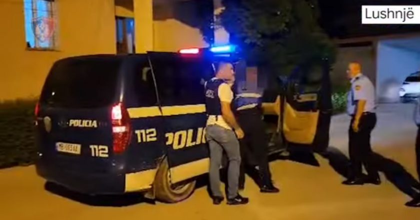 Grabitësit kapen në oborr gati për vjedhje në Lushnjë