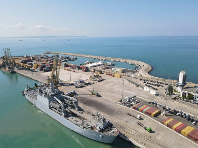 Mbërrin në Durrës luftanija e marinës turke