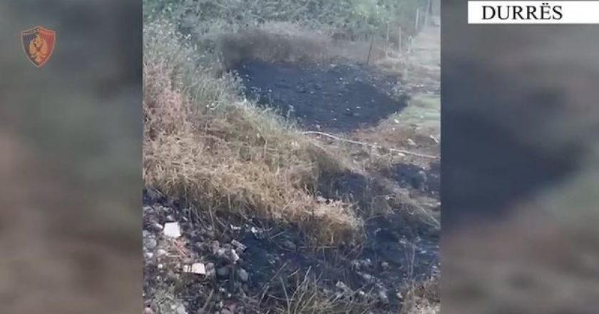Ndezi zjarr për të djegur mbeturinat dhe dogji tokën e fqinjit, arrestohet 50-vjeçari në Durrës