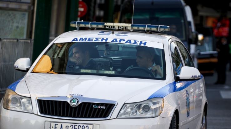 Tentoi të grabiste bankën në Athinë, identifikohet shqiptari