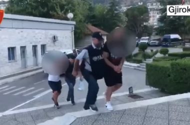 Trafiku i klandestinëve, 3 të arrestuar në Gjirokastër
