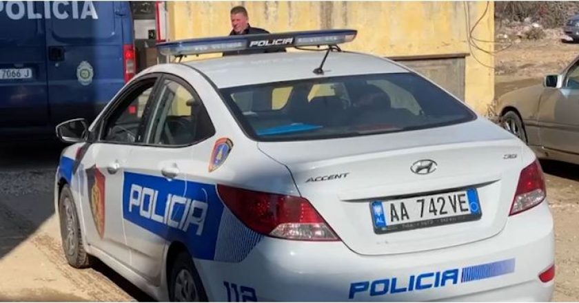 Goditi me sende të forta xhamat e një lokali, kapet agresori në Elbasan