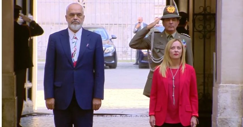 Pas pushimeve në Vlorë, Meloni pret Ramën me nderime në Itali (VIDEO)
