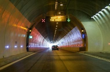 Aksident në tunelin e Elbasanit, bllokohet qarkullimi