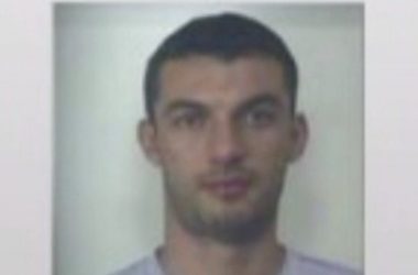 “3 kumbulla dhe 3 dardha”, kërcënimi i paprecedentë i dërguar në burg për Arben Spahiun, kunatin e Erjon Alibej