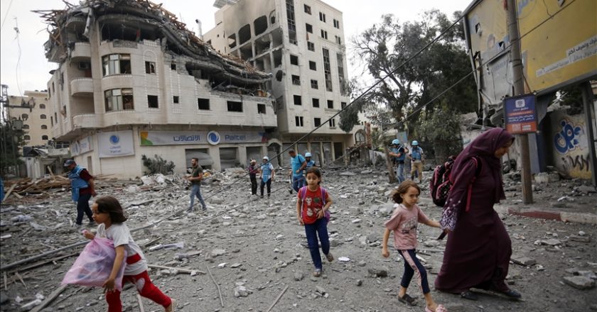 Gaza nën rrethim nga Izraeli, të paktën 1,100 palestinezë të vrarë