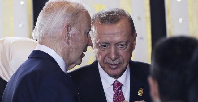 Zhbllokohet anëtarësimi i Suedisë në NATO, Biden-Erdogan bien dakord