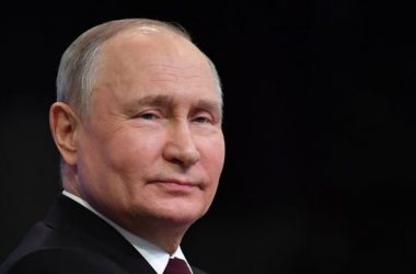 Putinit, Rusi, Putin do të garojë si kandidat i pavarur në zgjedhjet presidenciale