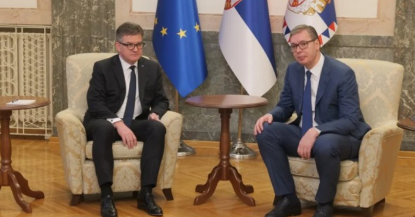 Lajçak takon Vuçiç në Beograd, diskutime për hapat në normalizimin e marrëdhënieve me Kosovën